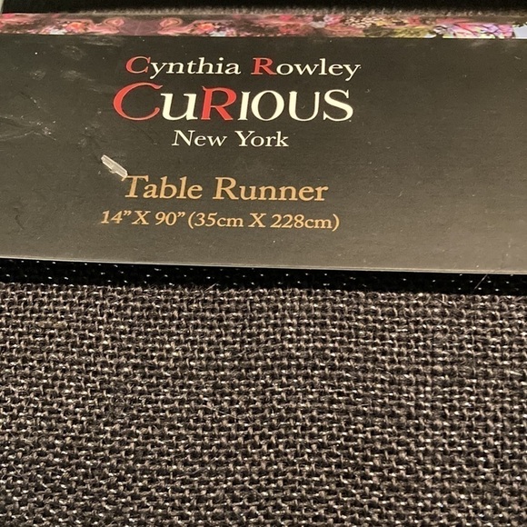 NWT CYNTHIA ROWLEY CURIOUS GHOST TABLE RUNNER & GHOST TOWELS - Picture 4 of 10